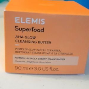 Superfood AHA GLOW CLEANSING BUTTER